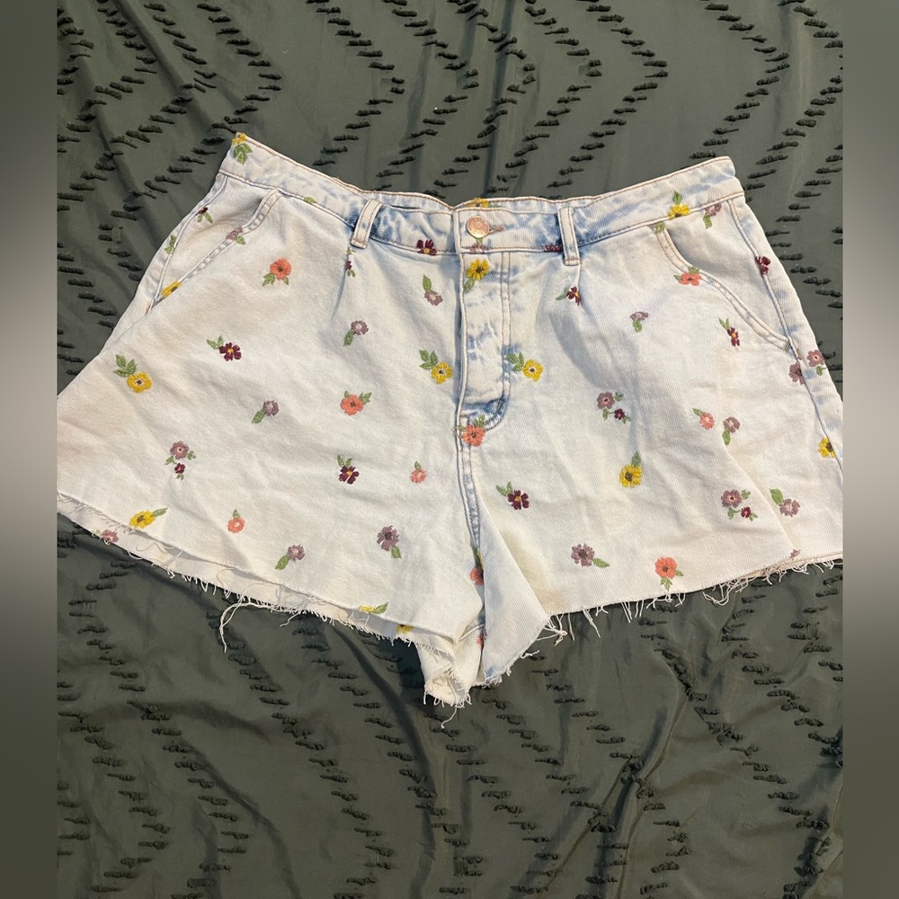 Wild fable, super high rise flare shorts. Flowers embroidered